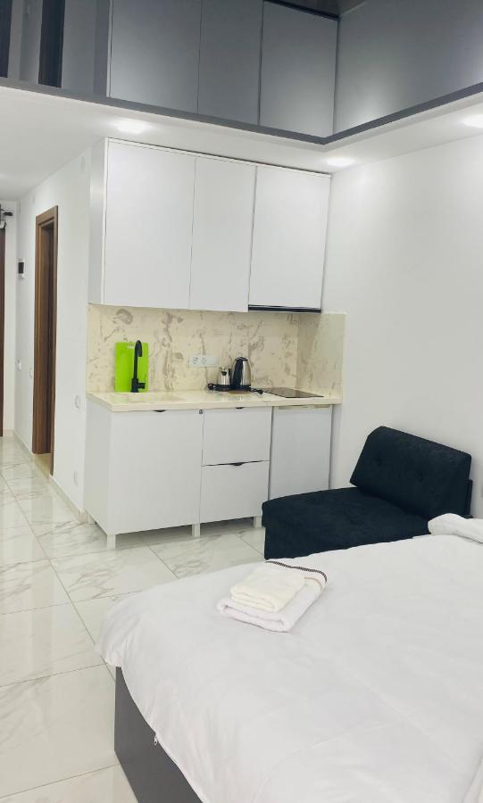 Sea View Studio Apartment In Orbi Residence Batumi Exterior photo