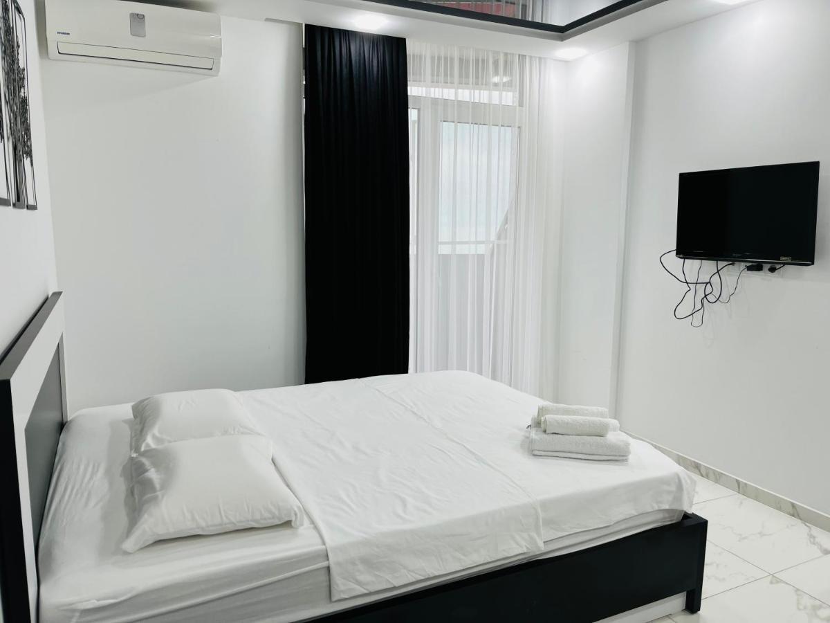 Sea View Studio Apartment In Orbi Residence Batumi Exterior photo