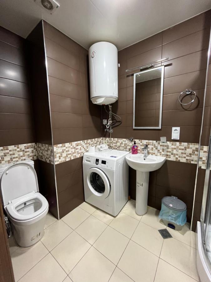 Sea View Studio Apartment In Orbi Residence Batumi Exterior photo